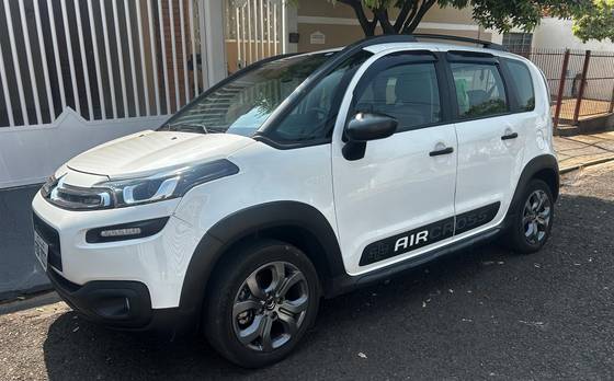 CITROËN AIRCROSS 1.6 VTI 120 FLEX LIVE MANUAL CITROËN AIRCROSS 1.6 VTI 120 FLEX LIVE MANUAL